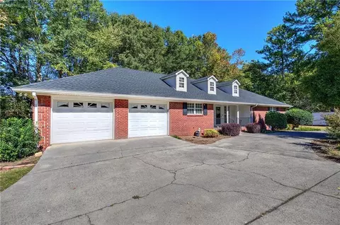 9 Greenbriar Ave, Cartersville, GA 30120
