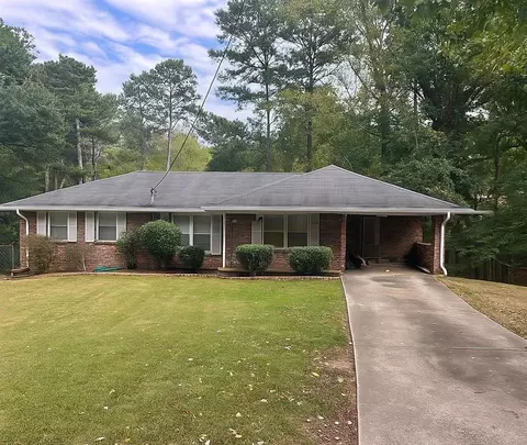 2282 Green Forrest Dr, Decatur, GA 30032