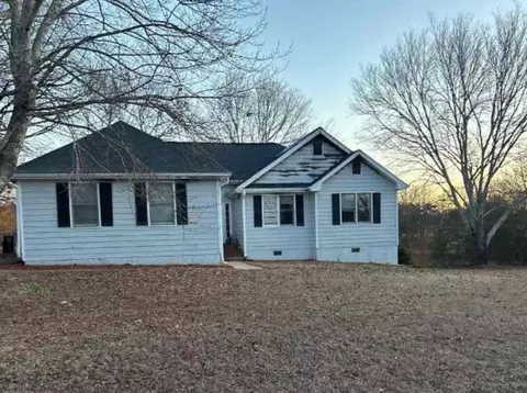 205 Graystone Dr, Covington, GA 30014