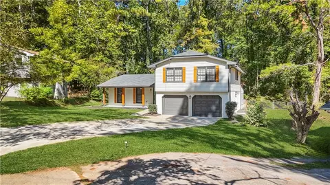 1349 Cedar Heights Dr, Stone Mountain, GA 30083