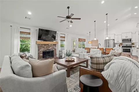 167 Lawrence Dr, Villa Rica, GA 30180
