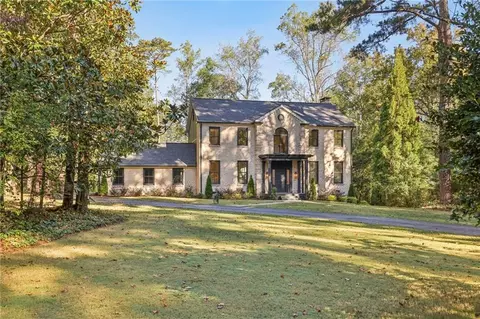 805 Wesley Oak Rd NW, Sandy Springs, GA 30328