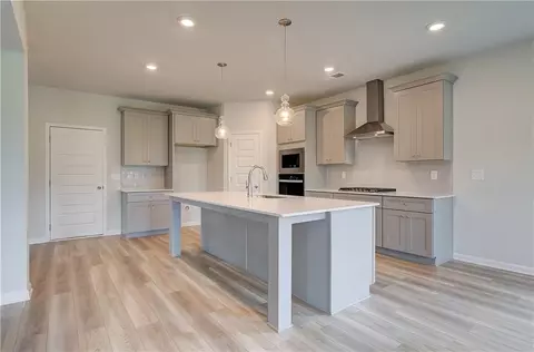 Kitchen - 145 Compass Rd, Hampton, GA 30228 photo 1 of 3