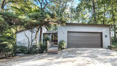 1758 Golfcrest Ct, Stone Mountain, GA 30088