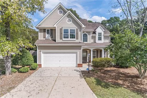 1324 Crescentwood Ln, Decatur, GA 30032
