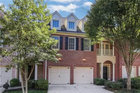 1306 Village Terrace Ct, Dunwoody, GA 30338