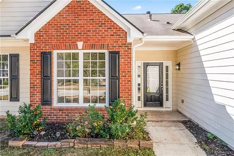 Exterior - 50 Rosemoore Dr, Covington, GA 30014 photo 3 of 4