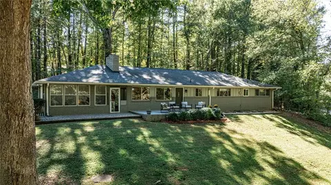 433 Kelly Dr, Marietta, GA 30066