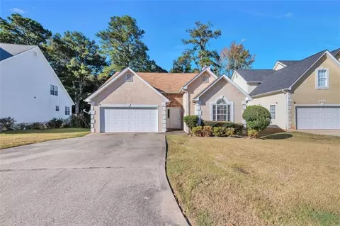 2255 Lake Royale Dr, Riverdale, GA 30296