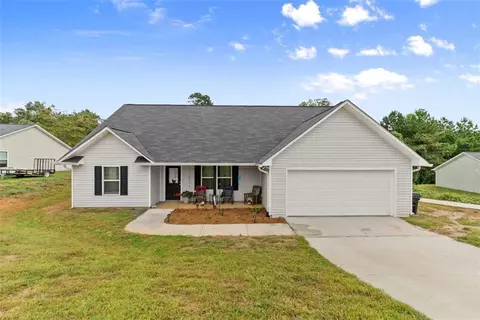203 Russell Woods Dr, Mount Airy, GA 30563