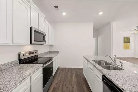 6058 Knickerbocker St, Mableton, GA 30126
