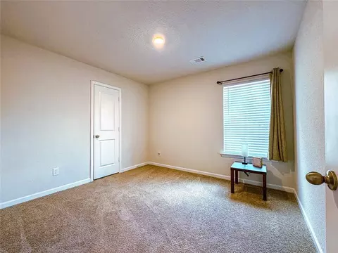 Bedroom - 534 Meadows Farm Dr, Monroe, GA 30655 photo 5 of 6