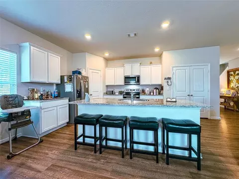 Kitchen - 534 Meadows Farm Dr, Monroe, GA 30655 photo 2 of 5