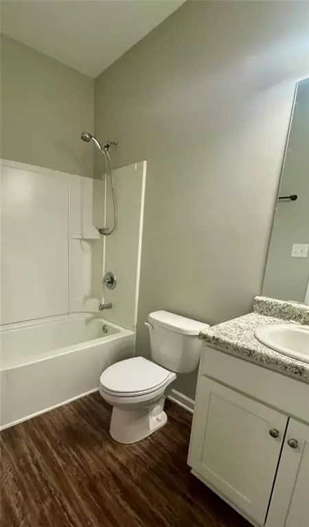 Bath - 413 River Bluff Dr, Temple, GA 30179 photo 3 of 4