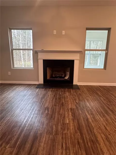 Living - 413 River Bluff Dr, Temple, GA 30179 photo 2 of 2