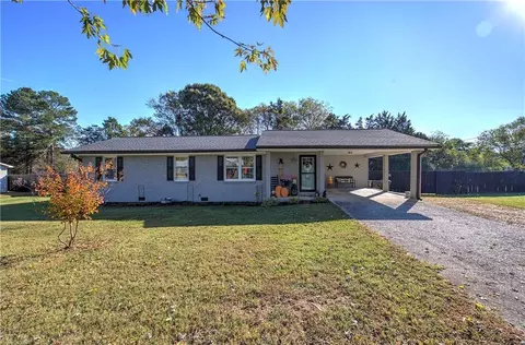 42 Meadowview Rd NW, Cartersville, GA 30121