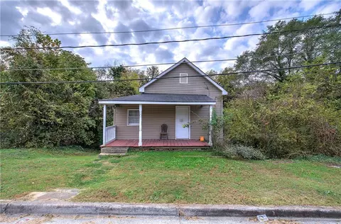 105 Mary St SW, Rome, GA 30161