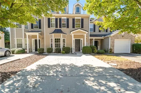5208 Birch Ct, Oakwood, GA 30566
