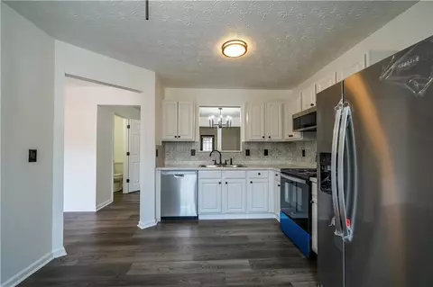 11435 S Grove Dr, Hampton, GA 30228 photo 5