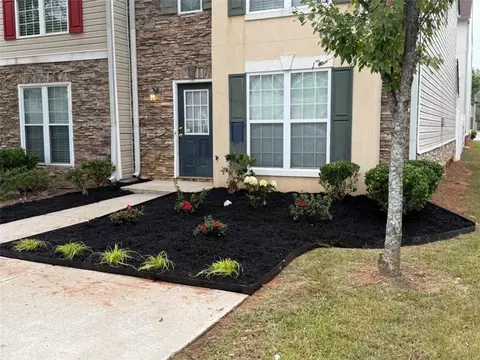 11435 S Grove Dr, Hampton, GA 30228
