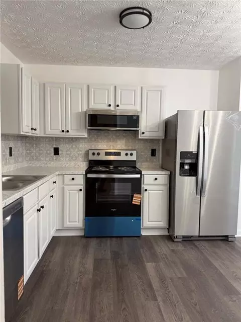 11435 S Grove Dr, Hampton, GA 30228 photo 3