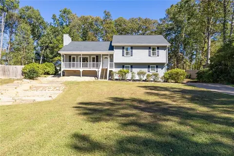 404 Walnut Dr, Woodstock, GA 30189