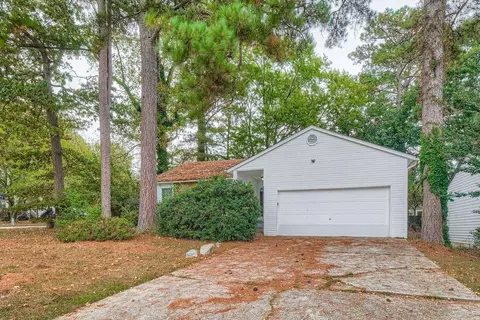2034 Corners Cir, Lithonia, GA 30058