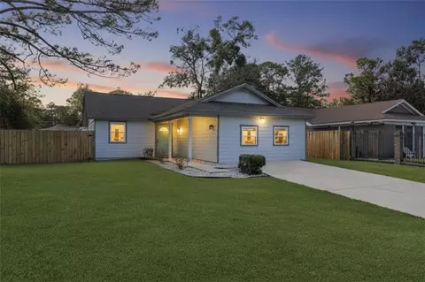 19 Robin Hood Dr, Savannah, GA 31406