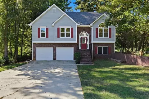 18 Planters Dr NW, Cartersville, GA 30120