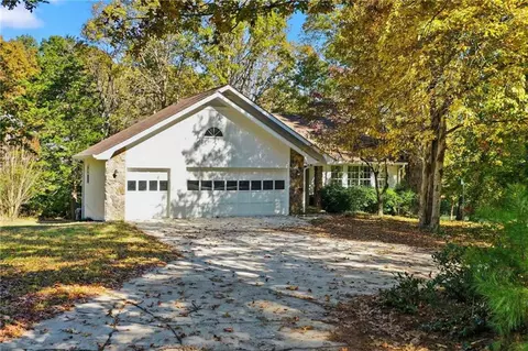 7401 Oak Arms Dr, Villa Rica, GA 30180