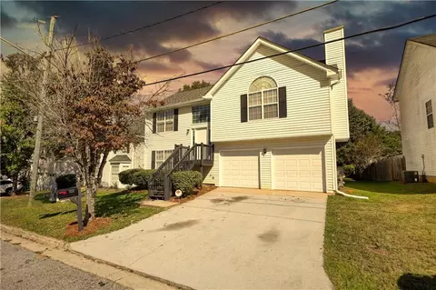 854 Asbury Trl, Lithonia, GA 30058