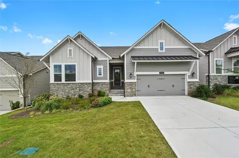 7020 Cottage Grove Dr, Flowery Branch, GA 30542