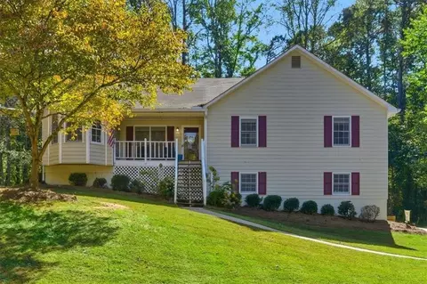 98 Davis Ct, Hiram, GA 30141