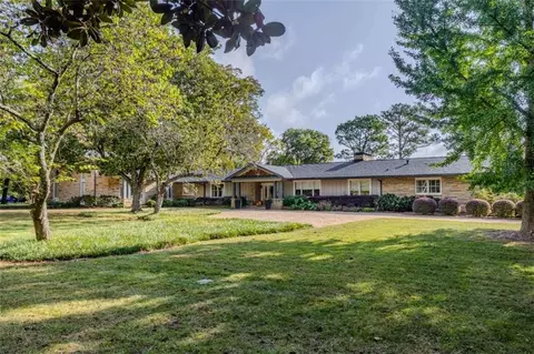 15 Mimosa Dr, Rome, GA 30161