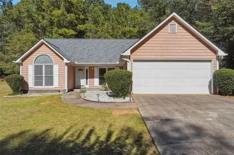 439 River Chase Dr, Athens, GA 30605
