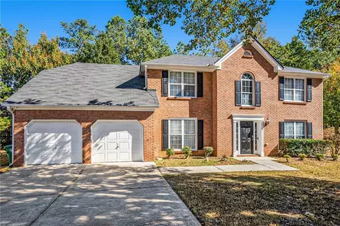 6885 Almont Cv, Stone Mountain, GA 30087