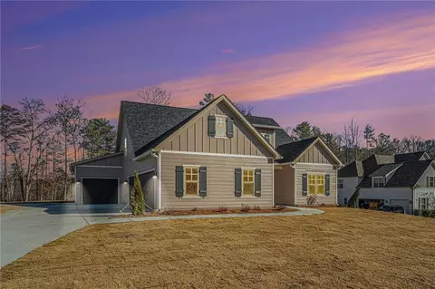 711 Charlotte Ln, Bremen, GA 30110