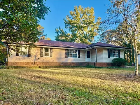5255 Lawson Robinson Rd, Gainesville, GA 30506
