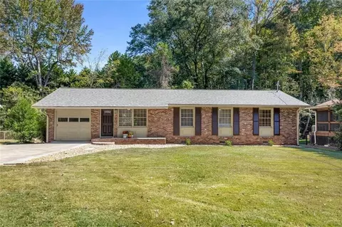 199 Brookwood Dr SW, Marietta, GA 30064