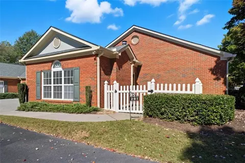 119 Holiday Rd #201, Buford, GA 30518