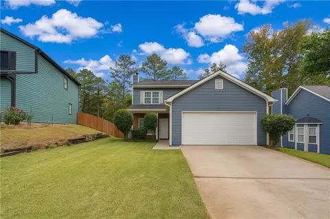 200 Mona Ct, Lawrenceville, GA 30044