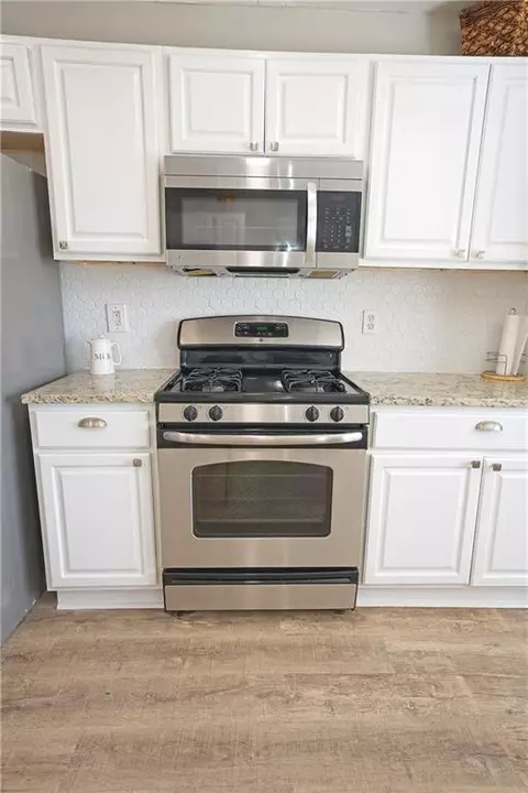 Kitchen - 2313 Sugarleaf Trl, Hampton, GA 30228 photo 4 of 4