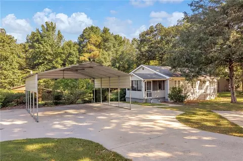 Exterior - 10859 Panhandle Rd, Hampton, GA 30228 photo 2 of 19