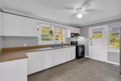 Kitchen - 10859 Panhandle Rd, Hampton, GA 30228 photo 1 of 3