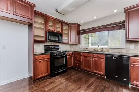 Kitchen - 3408 Hamilton Mill Rd, Buford, GA 30519 photo 2 of 4