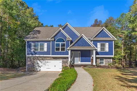 407 Wood Trce, Ball Ground, GA 30107
