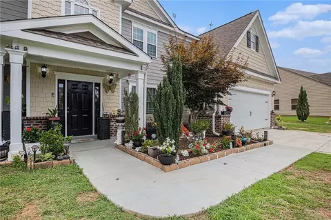 Exterior - 1076 Sutherland Dr, Winder, GA 30680 photo 2 of 6