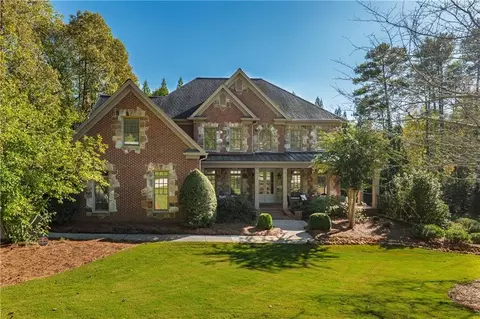 1425 Rolling Links Dr, Milton, GA 30004
