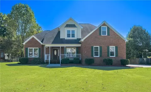 22 Churchill Downs NE, Cartersville, GA 30121