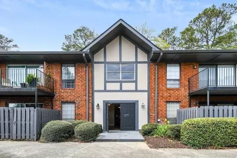 6851 Roswell Rd #A-12, Sandy Springs, GA 30328